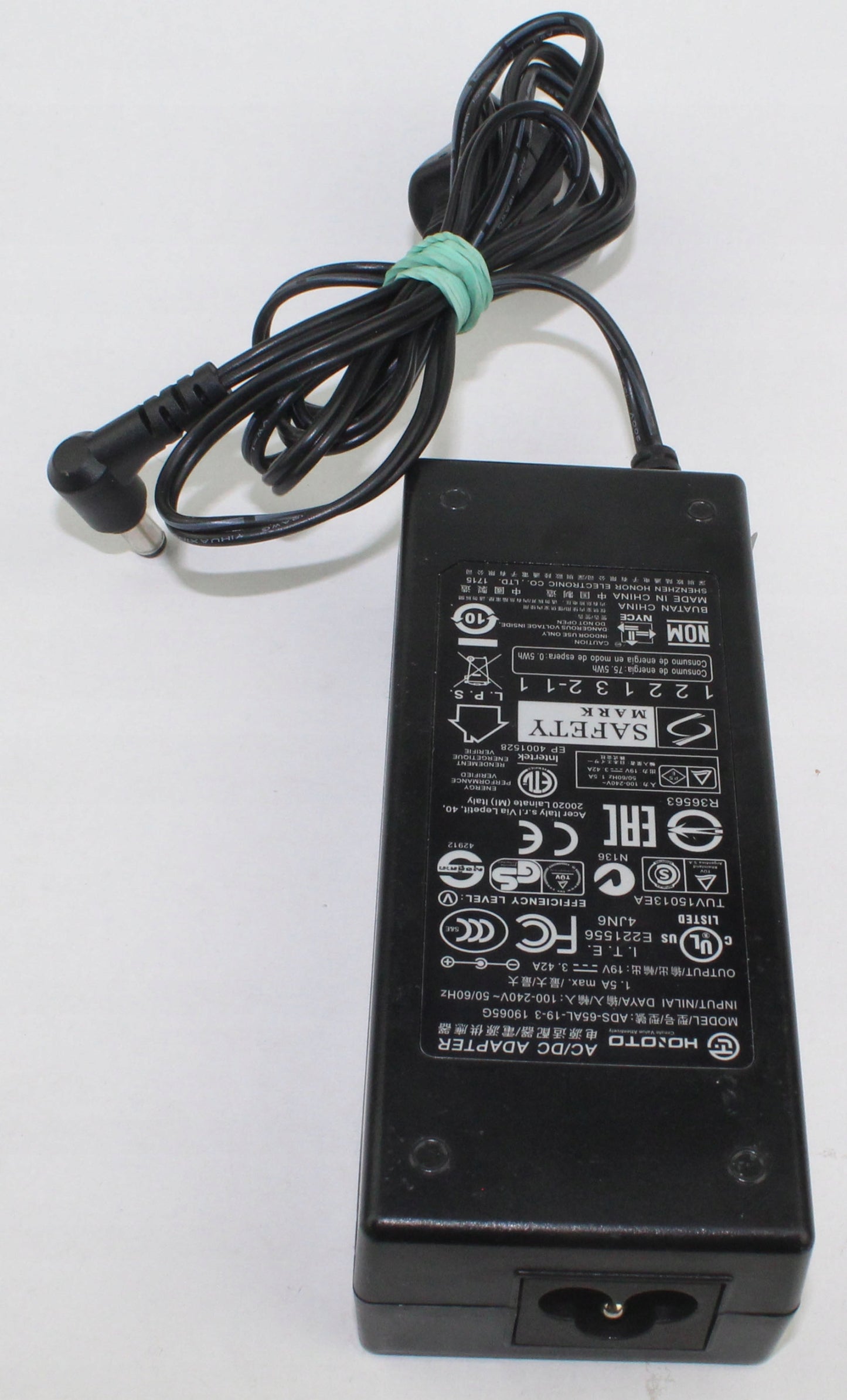 Zasilacz HOIOTO ADS-65AL-19-3 19065G 19V 3.42A