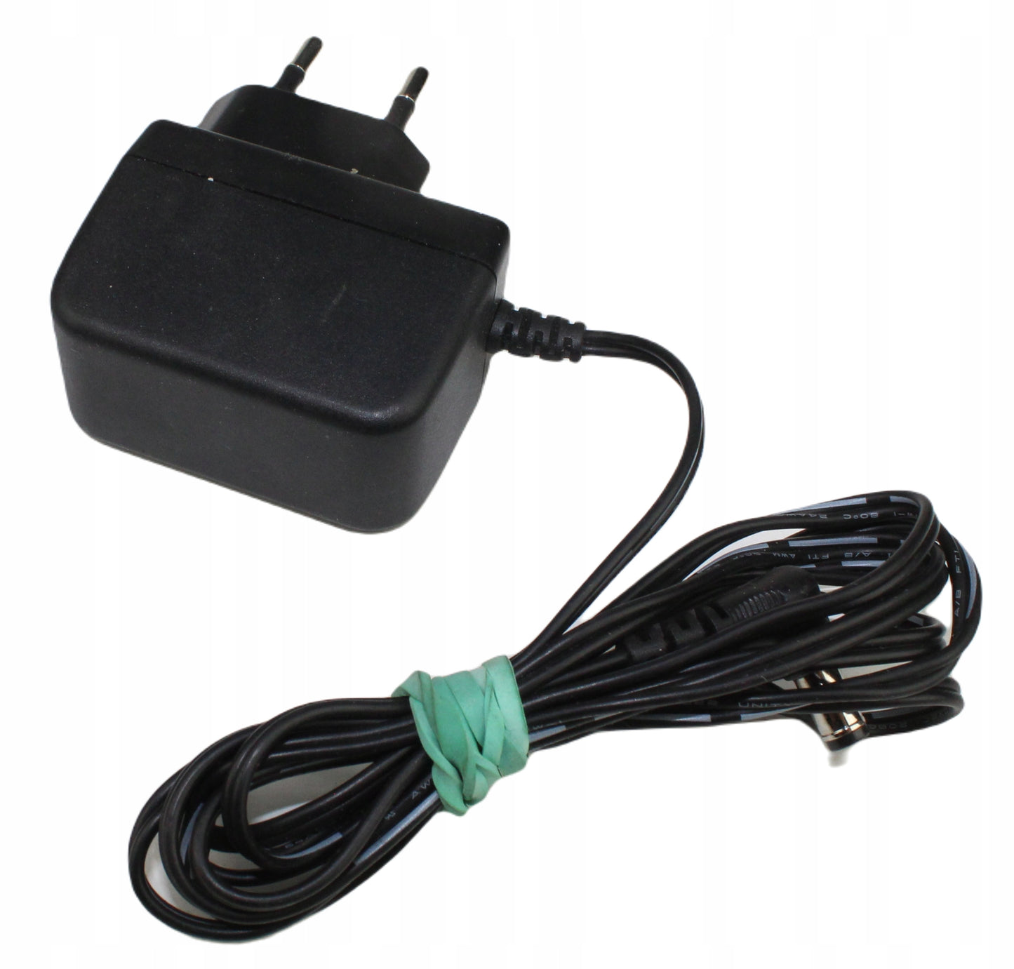 zasilacz DVE DSC-3PFB-05FEU 5V 0.6A 5.5mm