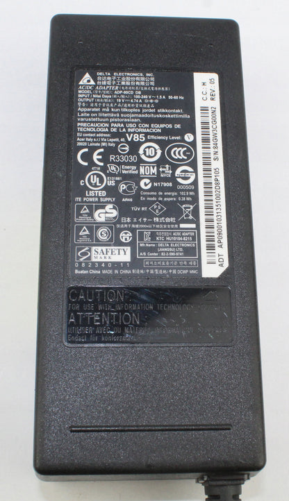 Zasilacz DELTA ELECTRONICS ADP-90CD 19V 4.74A 5.5