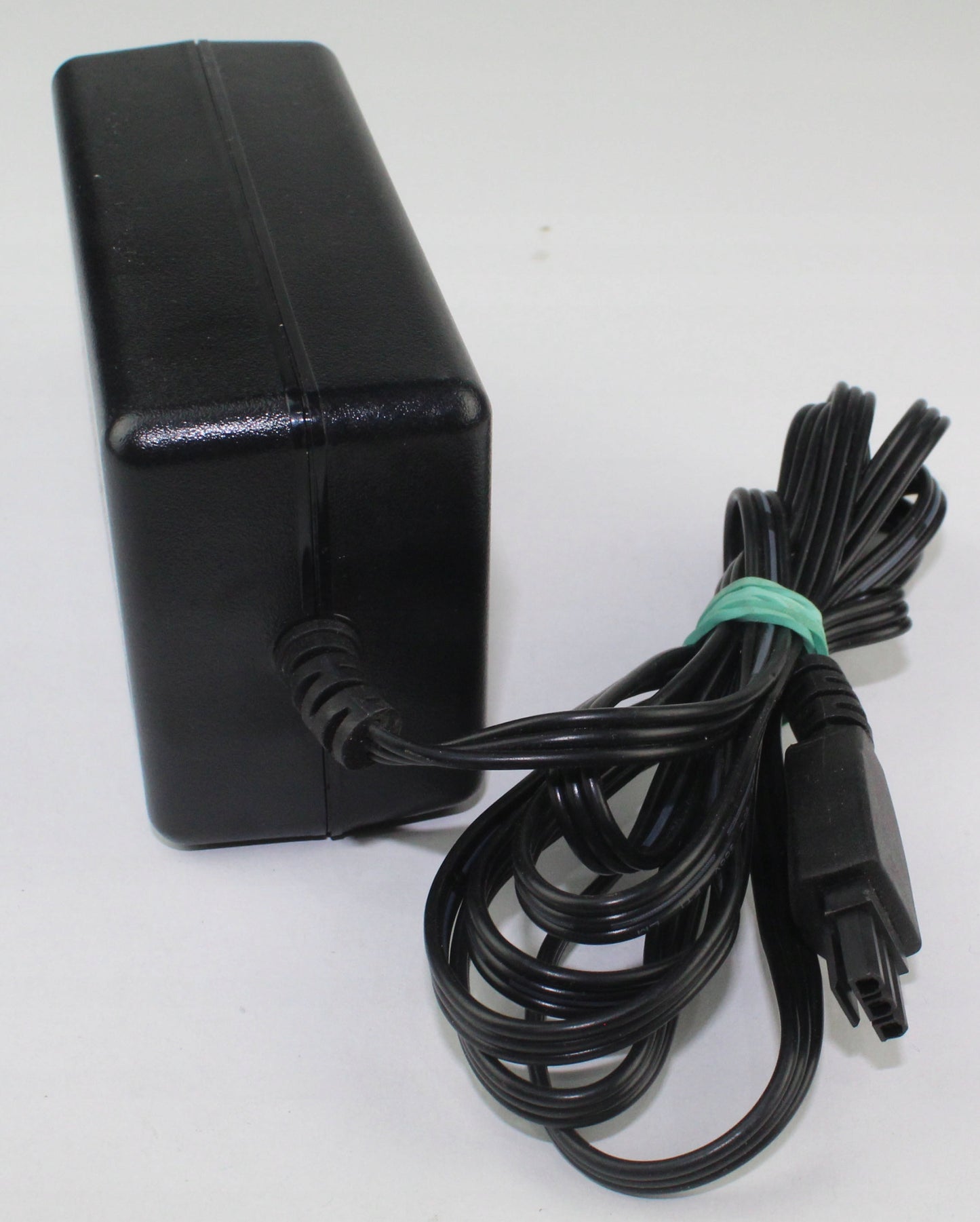 Zasilacz HP 0957-2304 32V 12V 1094mA 250mA